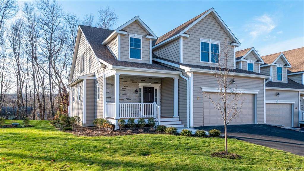 432 Hunter Drive - Photo 1