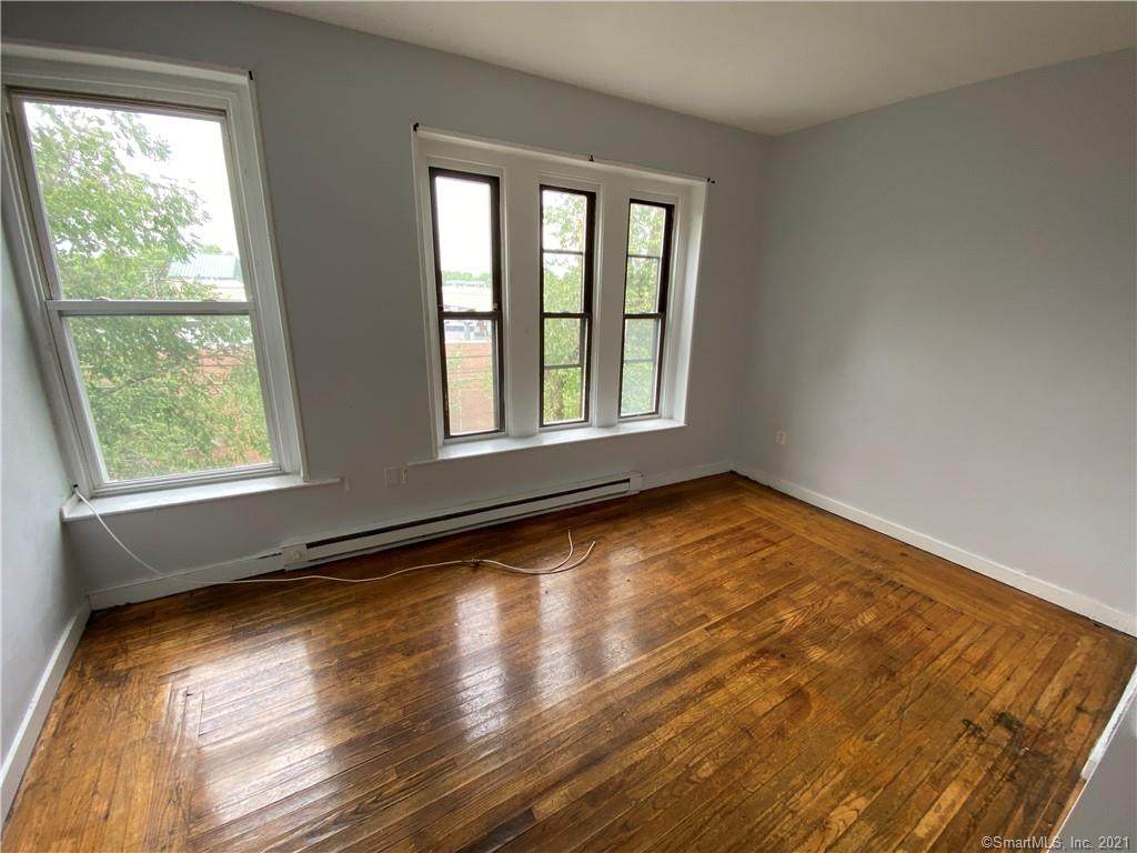 522 Elm Street - Photo 1