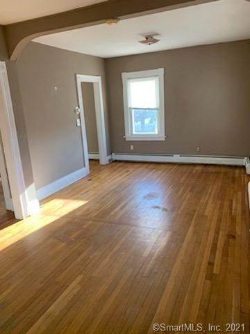 10 Kinney Avenue - Photo 1