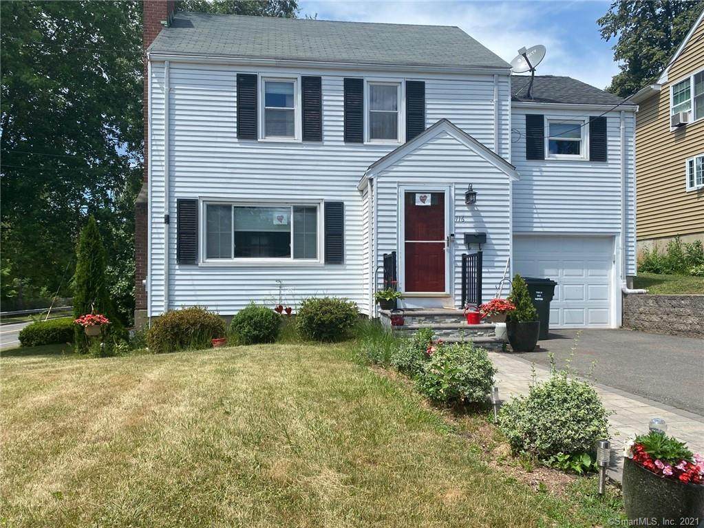 116 White Avenue - Photo 1