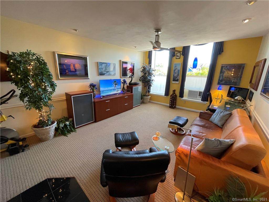 94 Washington Street - Photo 1