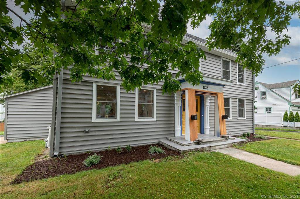 1138 Townsend Avenue - Photo 1