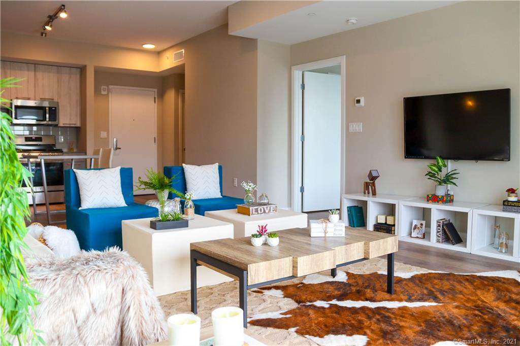 880 Pacific Street - Photo 1