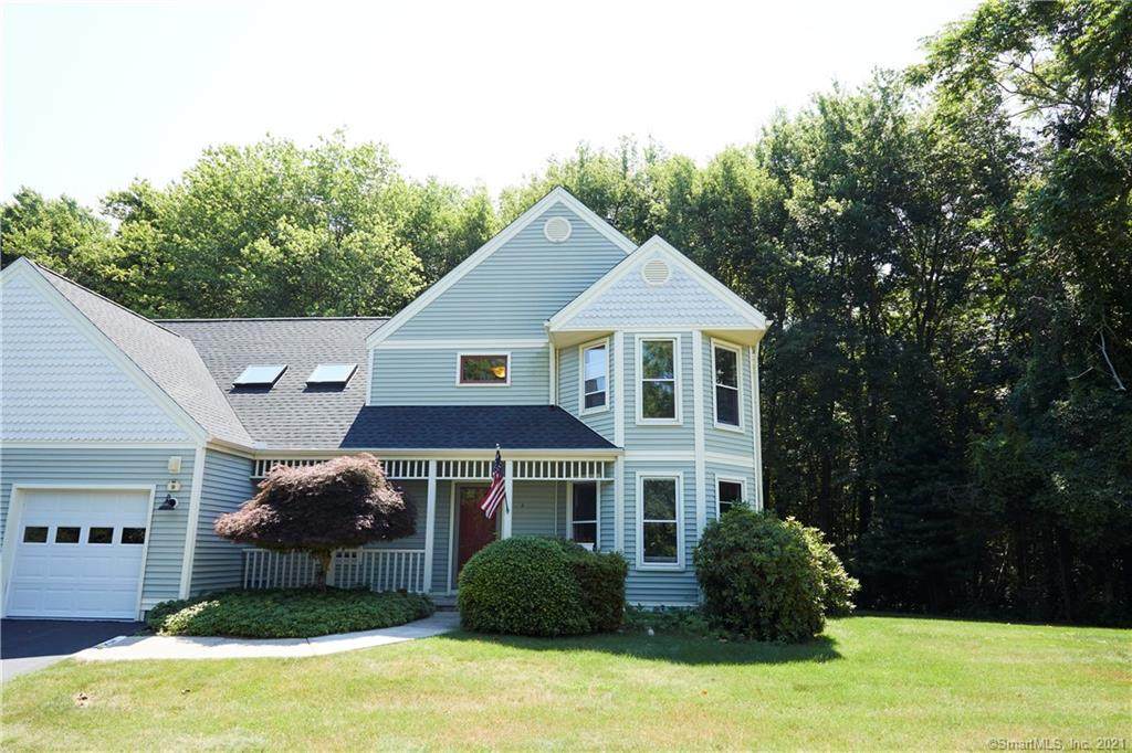 9 Village Victoria - Photo 1