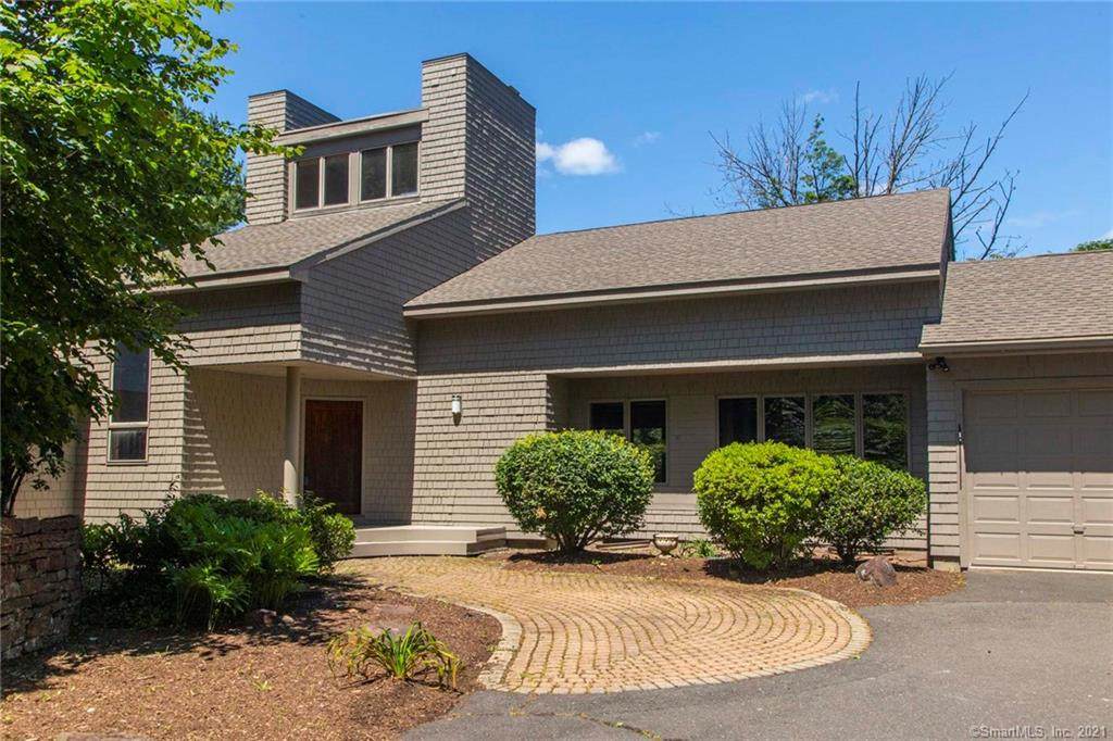 23 Metacom Drive - Photo 1