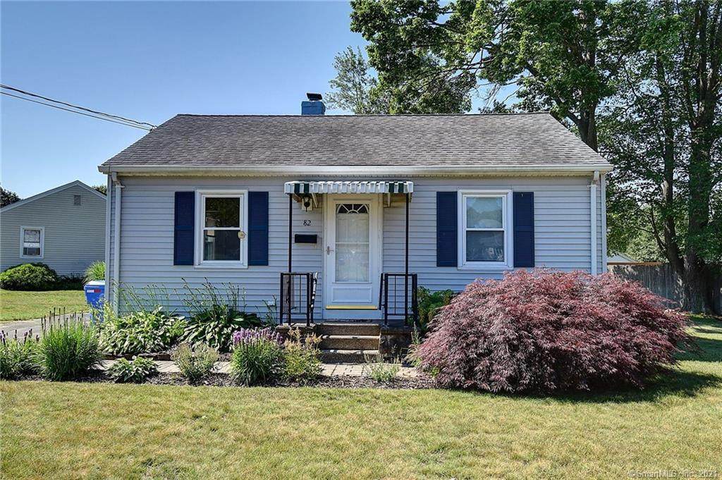 82 Carol Drive - Photo 1