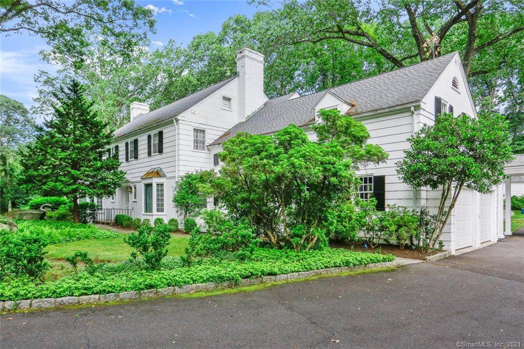 61 Lakewood Drive - Photo 1