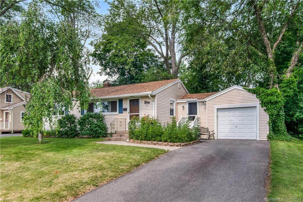168 Side Drive - Photo 1