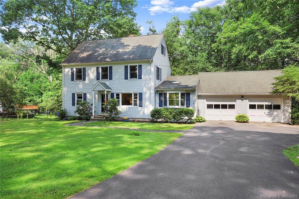 121 Winnepoge Drive - Photo 1
