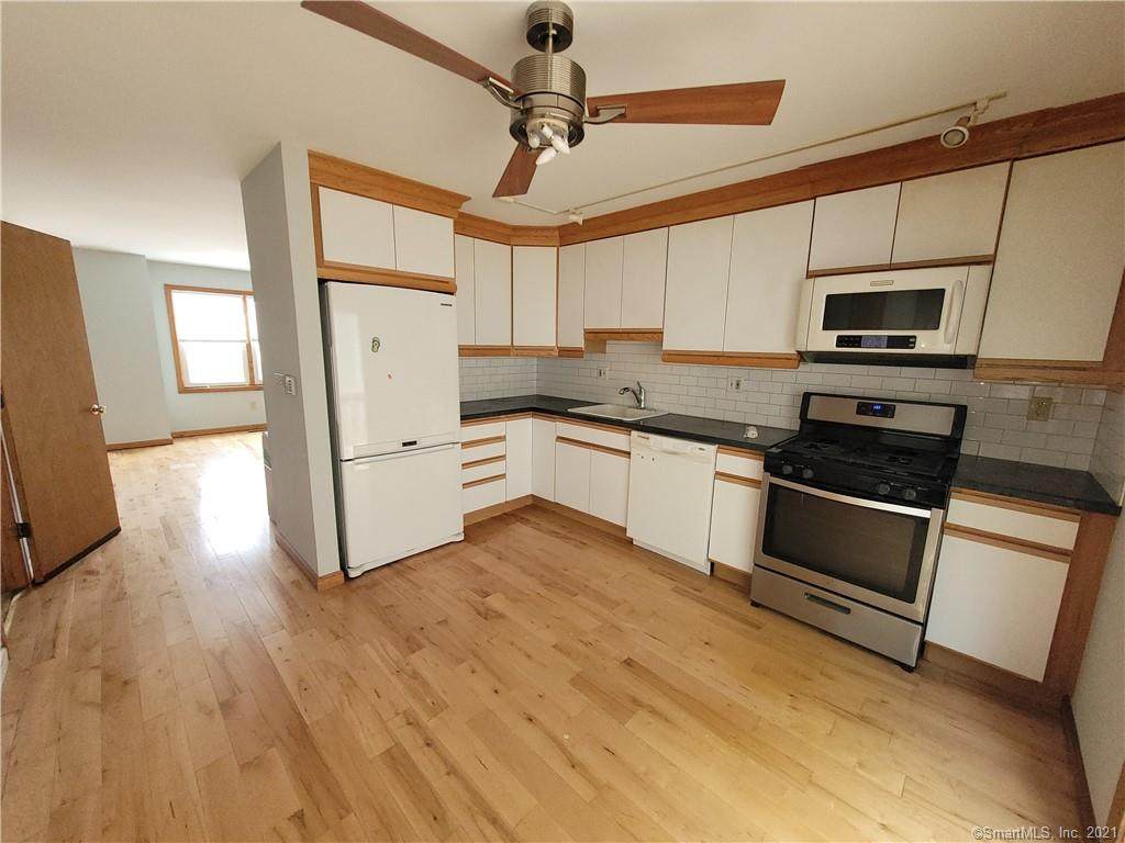 233 Derby Avenue - Photo 1