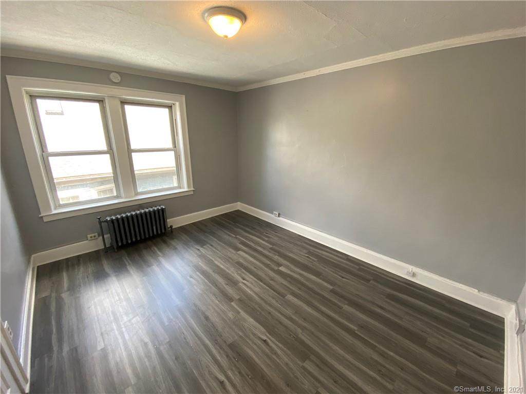 70 Circular Avenue - Photo 1