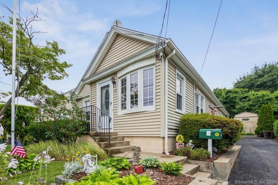 64 Mary Avenue - Photo 1