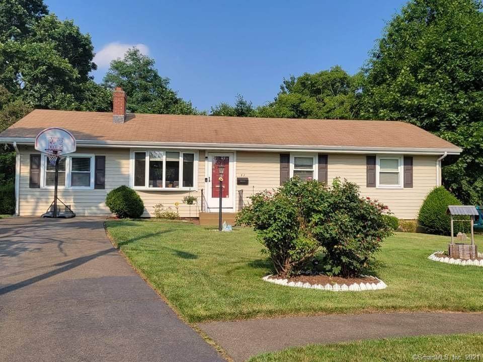 63 Village Circle - Photo 1