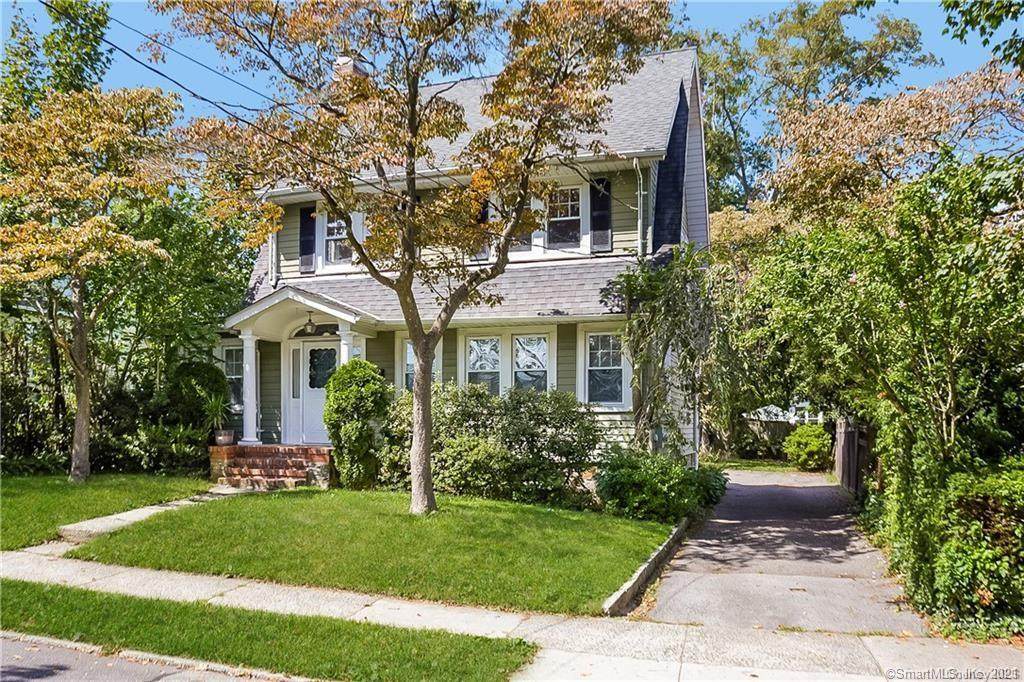 15 Roosevelt Avenue - Photo 1
