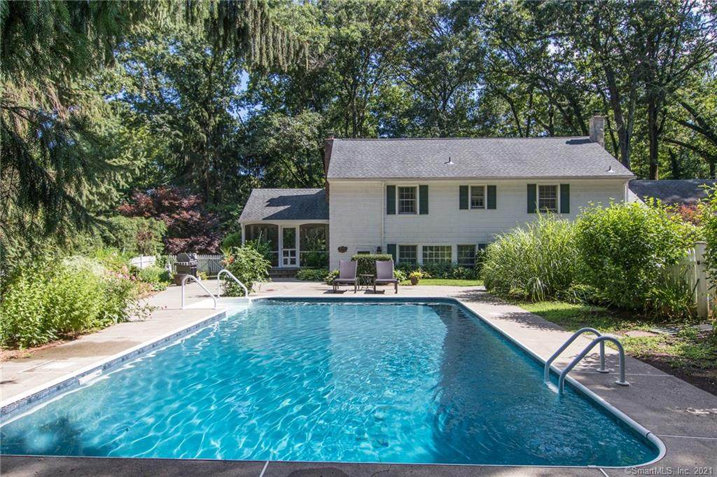 16 Mcfadden Drive - Photo 1