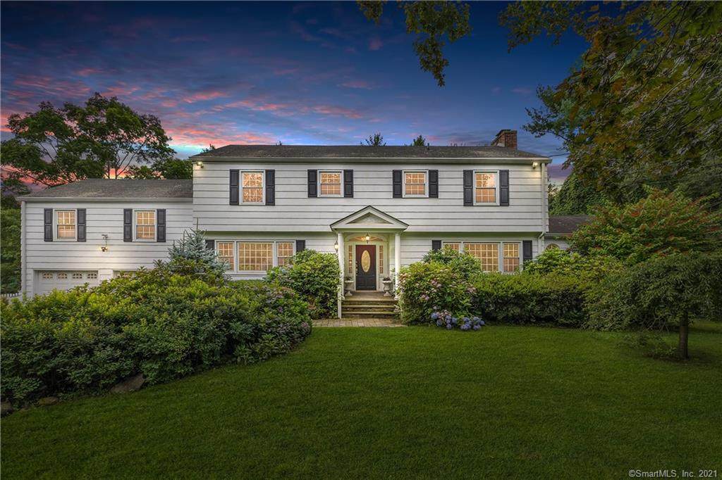 158 Skymeadow Drive - Photo 1
