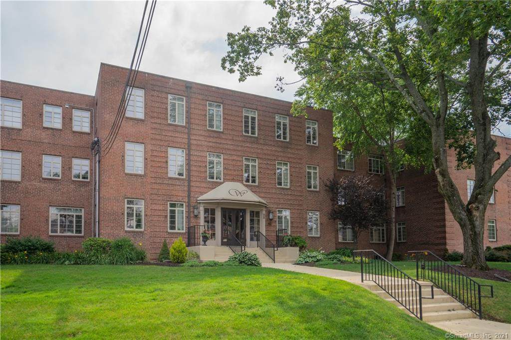 20 Outlook Avenue - Photo 1