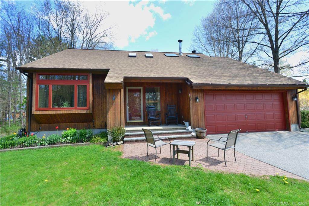7 Spring Hill Road - Photo 1