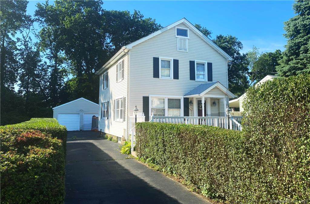 48 Hickory Avenue - Photo 1