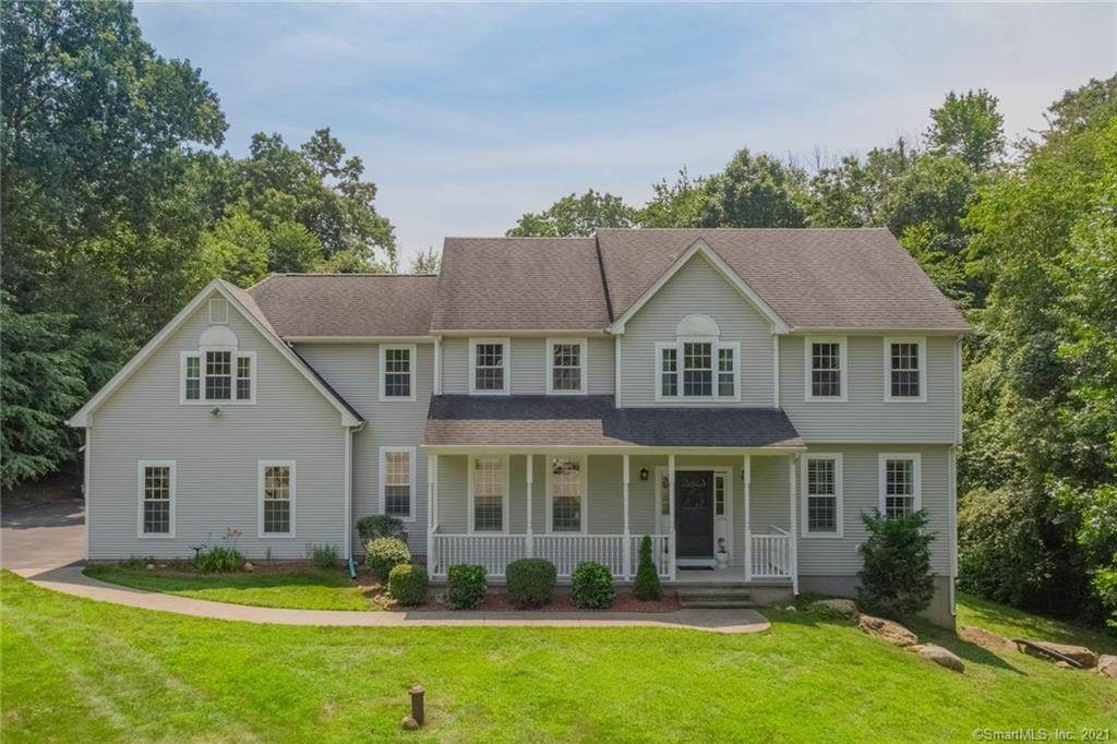 8 White Oak Drive - Photo 1