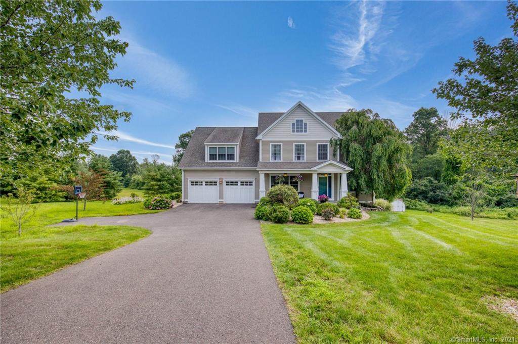 4 Whitfield Way - Photo 1