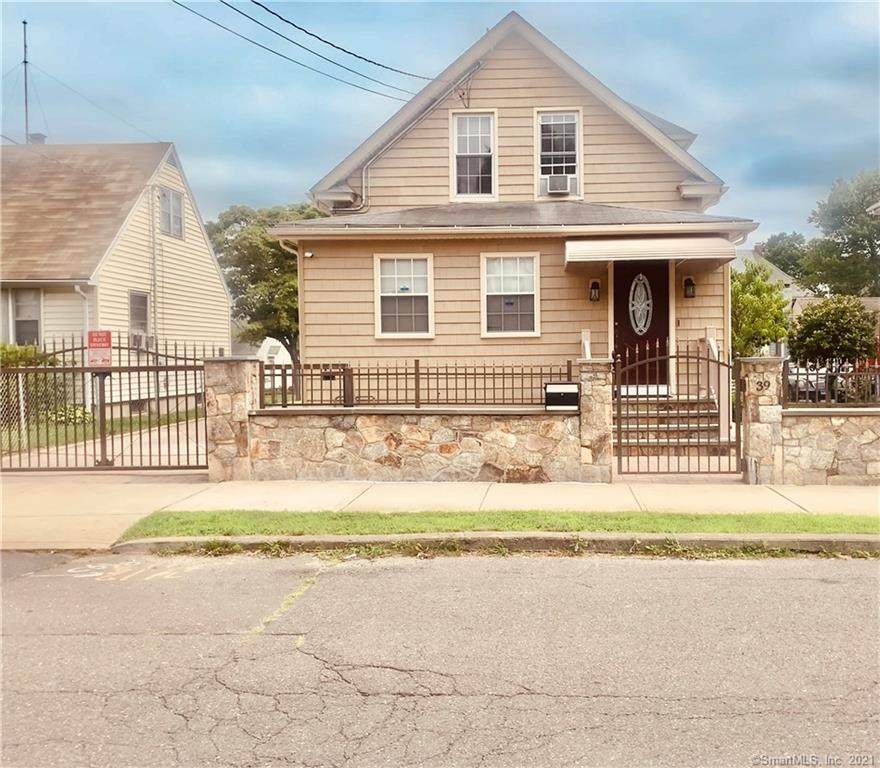 39 Woodmont Avenue - Photo 1