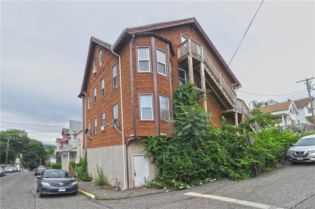 58 Anderson Street - Photo 1