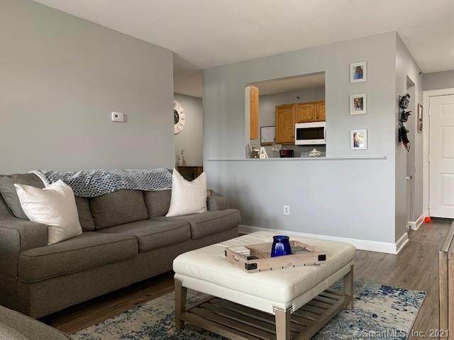 980 Lindley Street - Photo 1