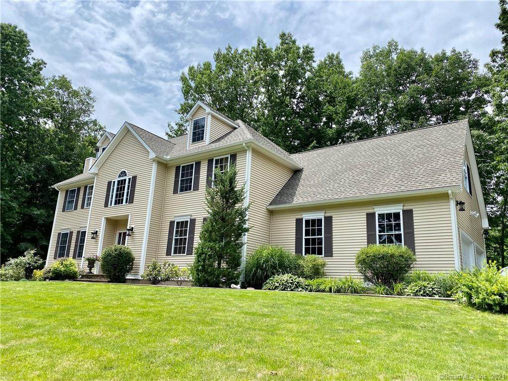 36 Oakwood Lane - Photo 1