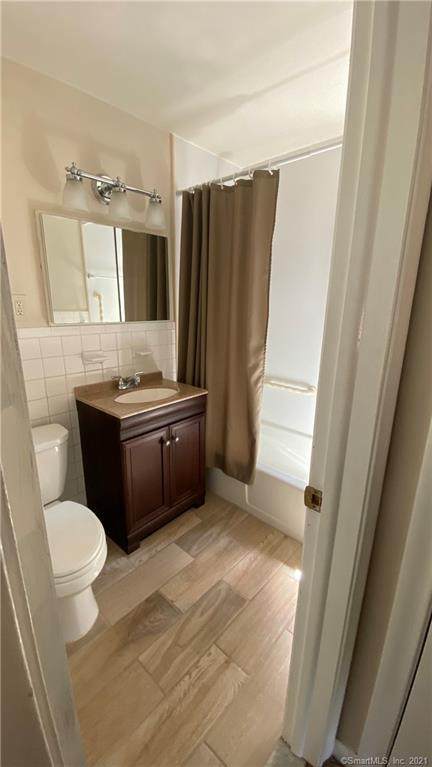 1646 Farmington Avenue - Photo 1