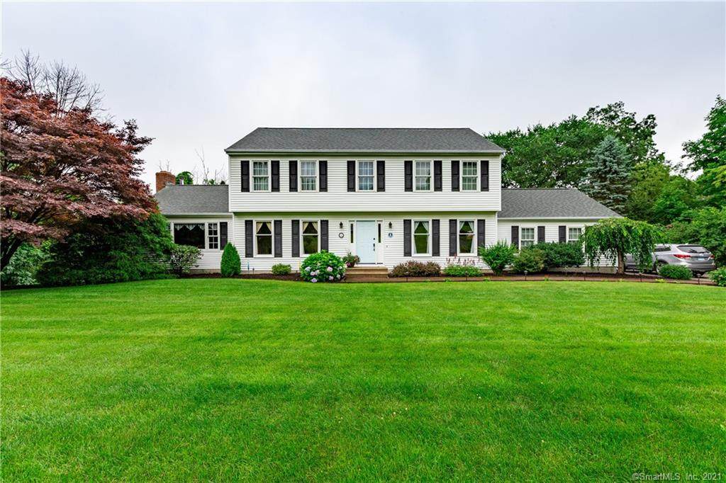 4 Wedgewood Drive - Photo 1