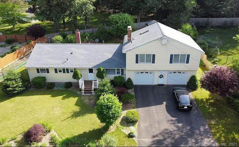 16 Tamarack Lane - Photo 1