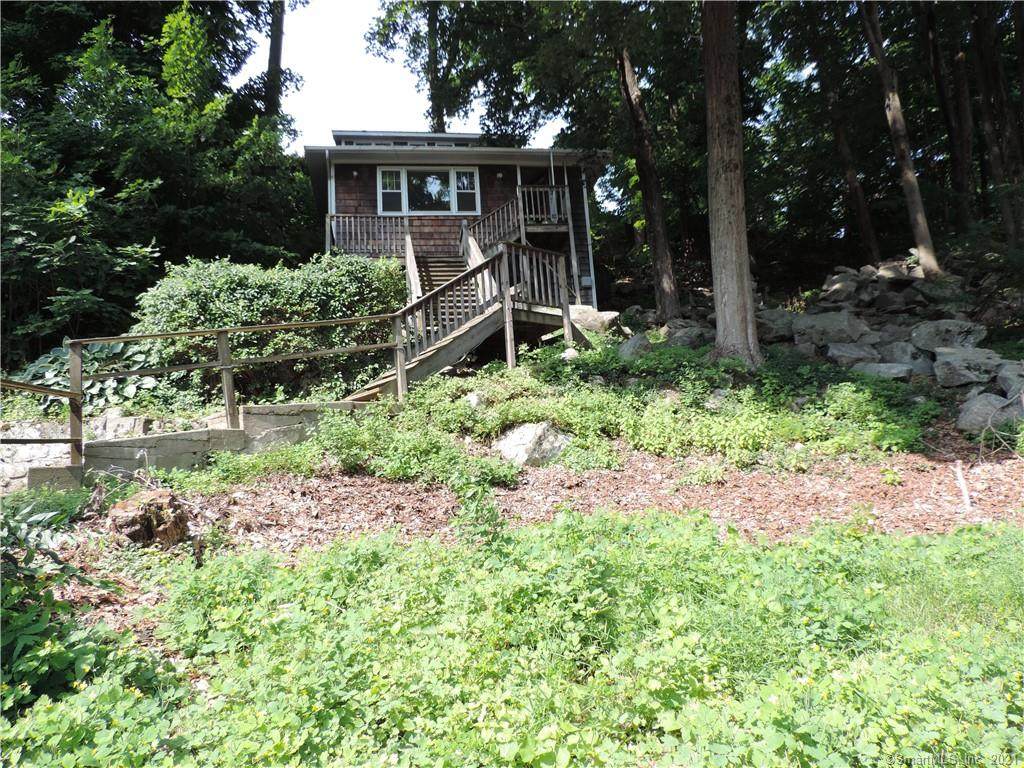 11 Reynolds Road - Photo 1