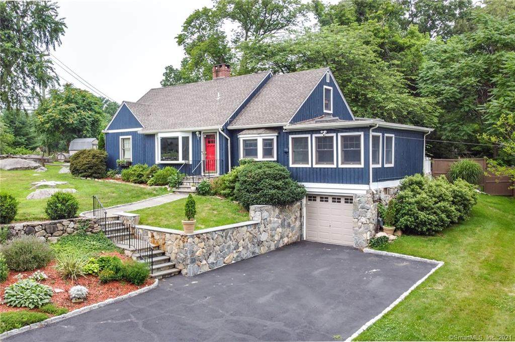 8 Clover Hill Drive - Photo 1