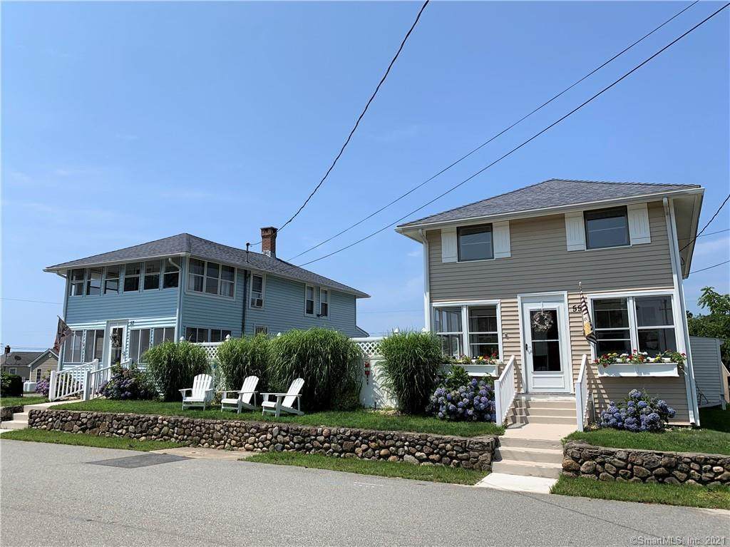 55 Swan Avenue - Photo 1