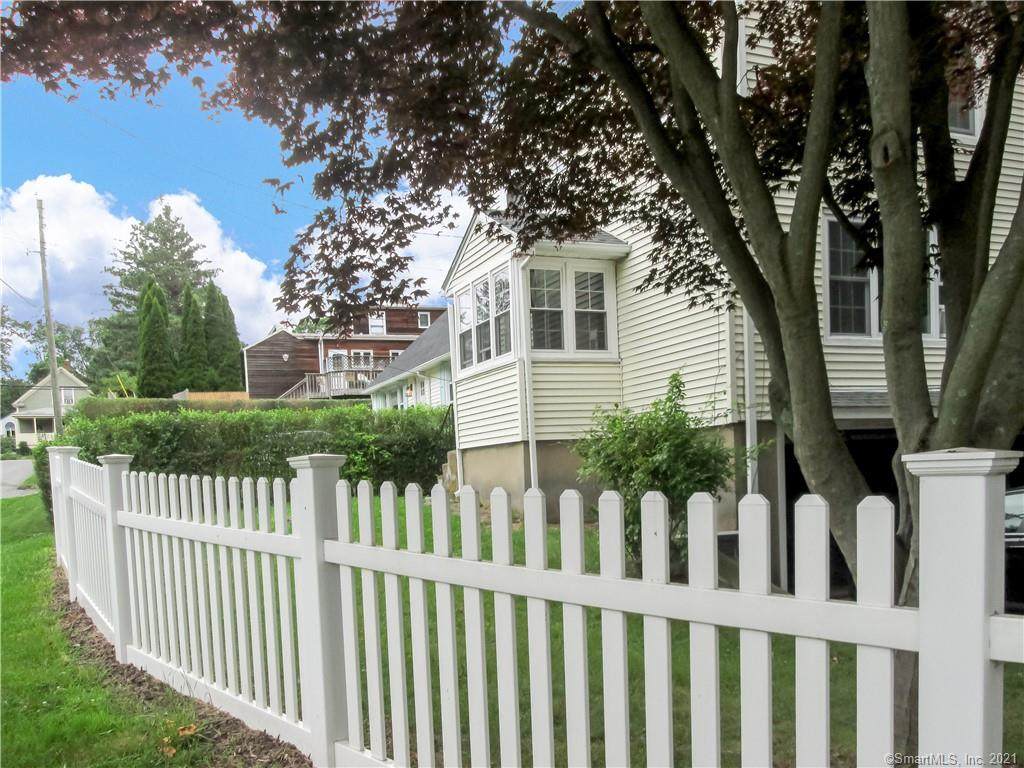 43 Raymonds Drive - Photo 1