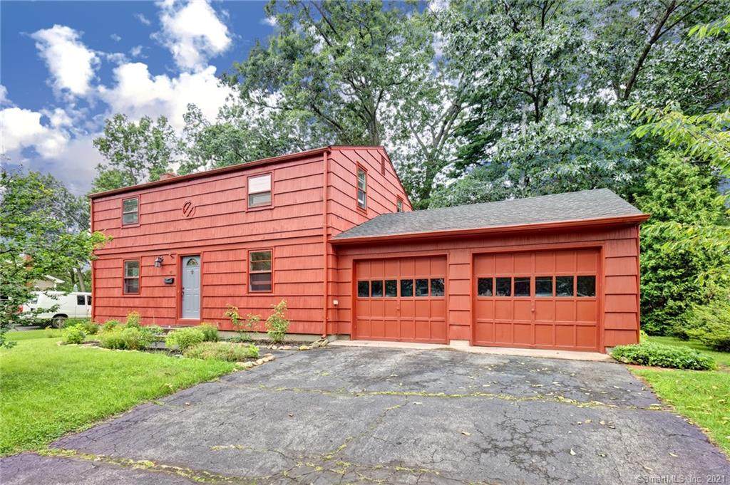 40 Quaker Lane - Photo 1