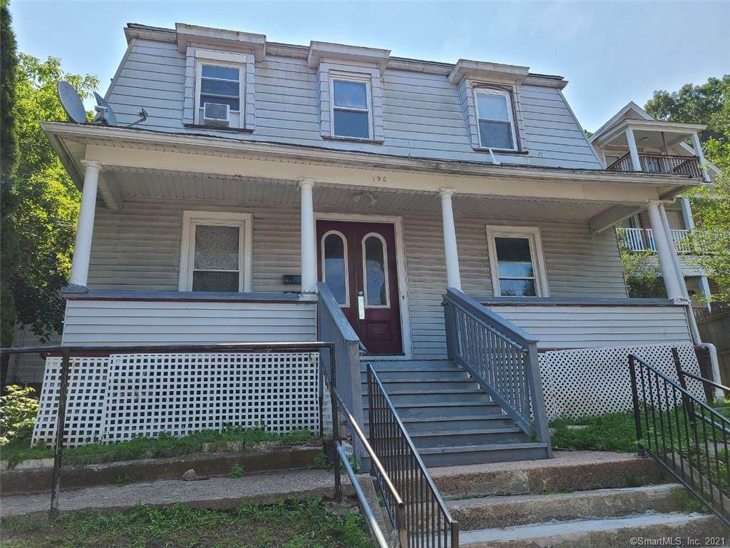 194 Crown Street - Photo 1