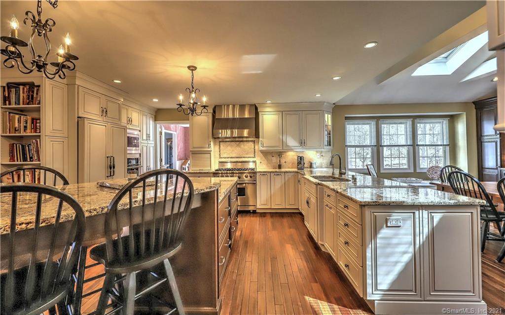 19 Cobblestone Drive - Photo 1