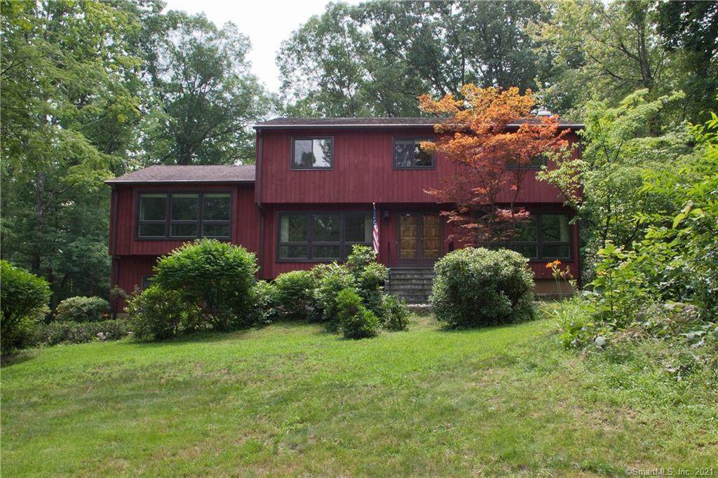 15 Hampden Circle - Photo 1