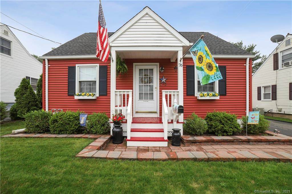 76 Sunset Avenue - Photo 1
