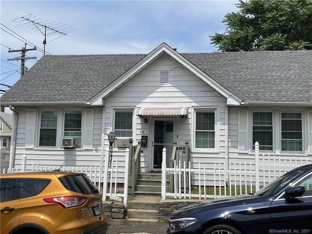 680 Ridgefield Avenue - Photo 1