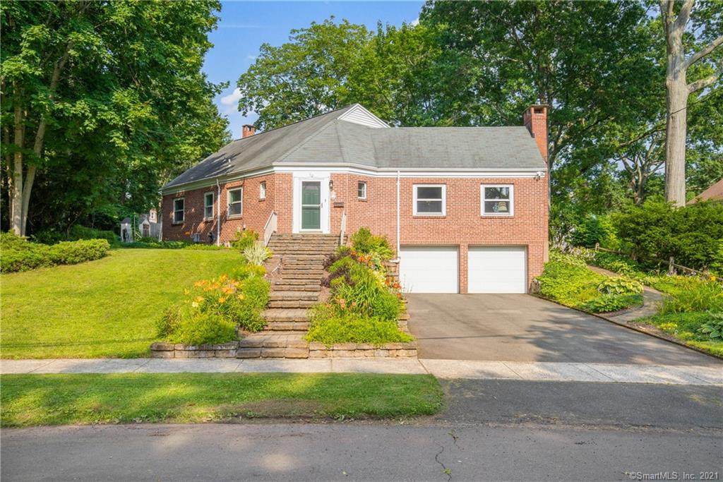 86 Edgemere Road - Photo 1