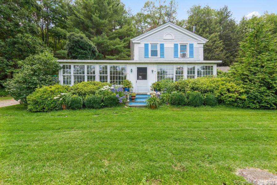 39 Great Hollow Road - Photo 1