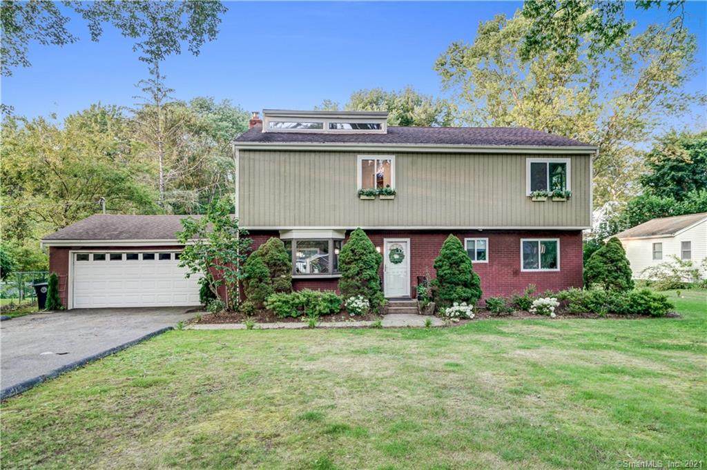 185 Cedarhurst Lane - Photo 1