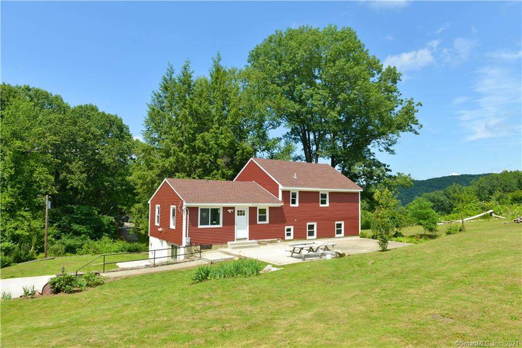 1490 Echo Lake Road - Photo 1