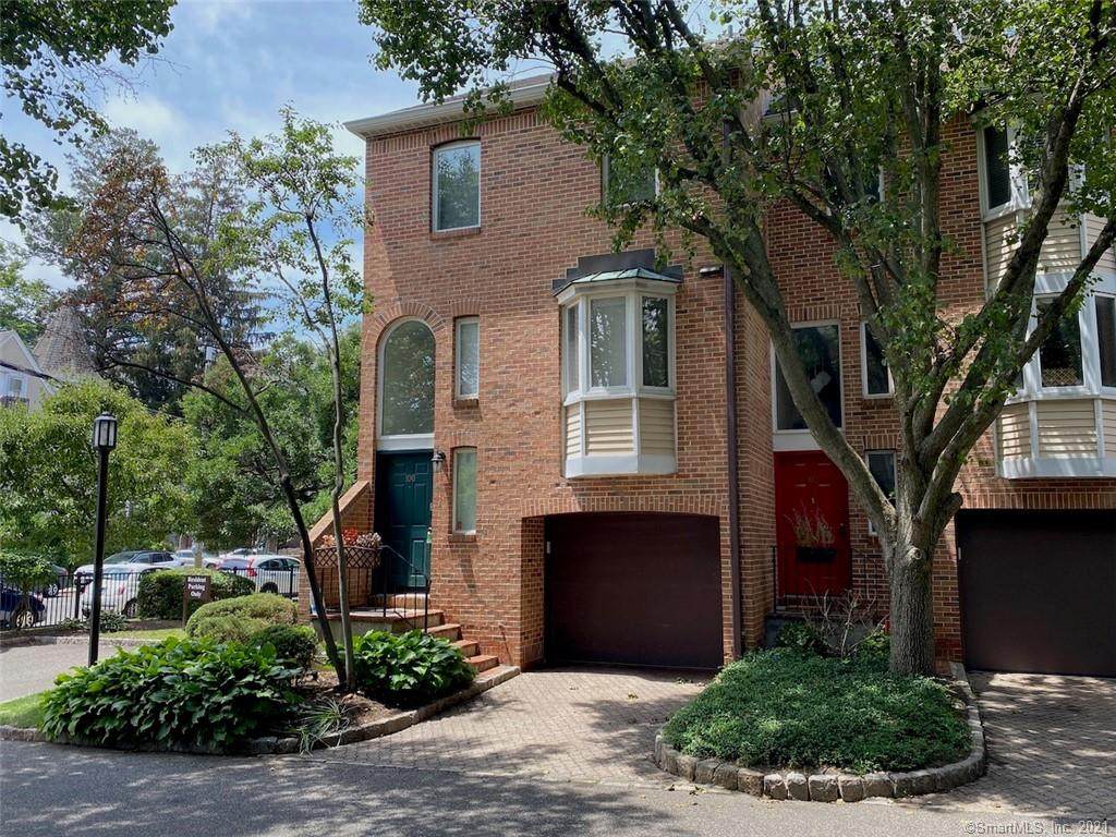 100 Forest Street - Photo 1