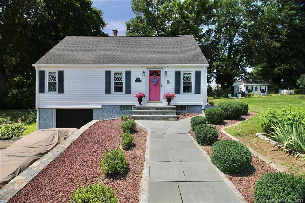 8 Laurel Avenue - Photo 1