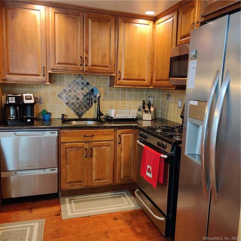 32 Kendall Court - Photo 1