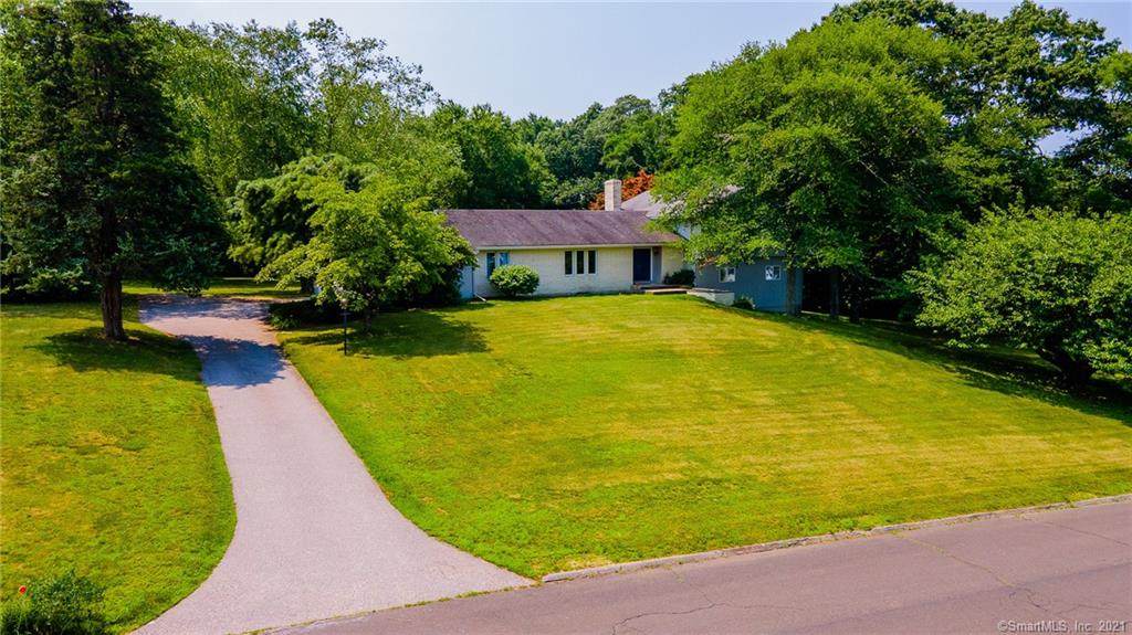 59 Colonial Drive - Photo 1